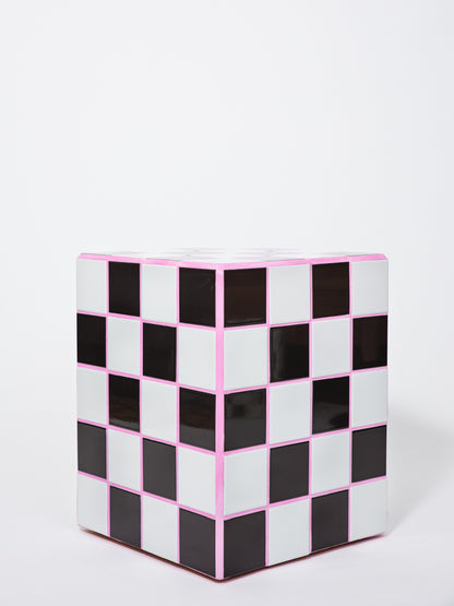 Pink Outline Grid Table